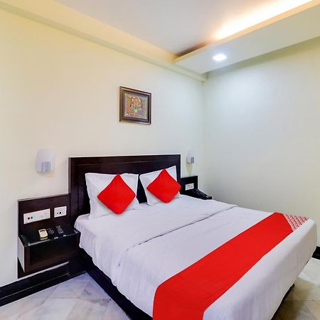 Oyo Flagship Hotel Rudra Palace Agra  Ngoại thất bức ảnh