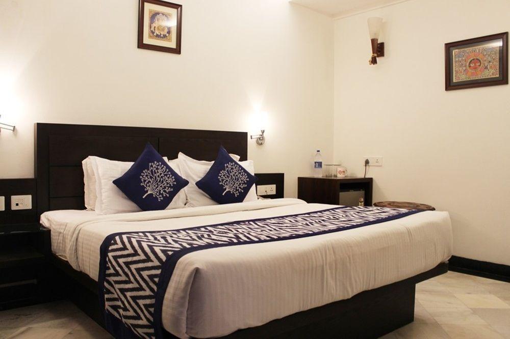 Oyo Flagship Hotel Rudra Palace Agra  Ngoại thất bức ảnh