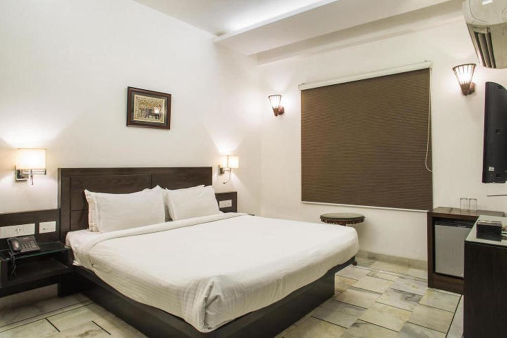 Oyo Flagship Hotel Rudra Palace Agra  Ngoại thất bức ảnh