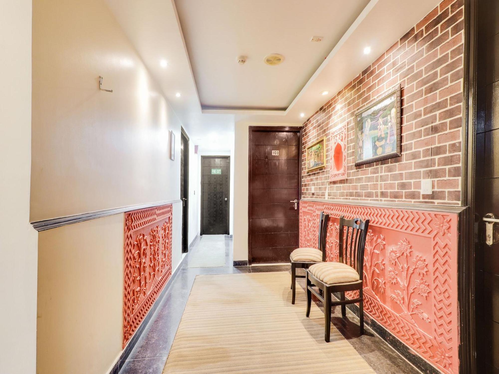 Oyo Flagship Hotel Rudra Palace Agra  Ngoại thất bức ảnh