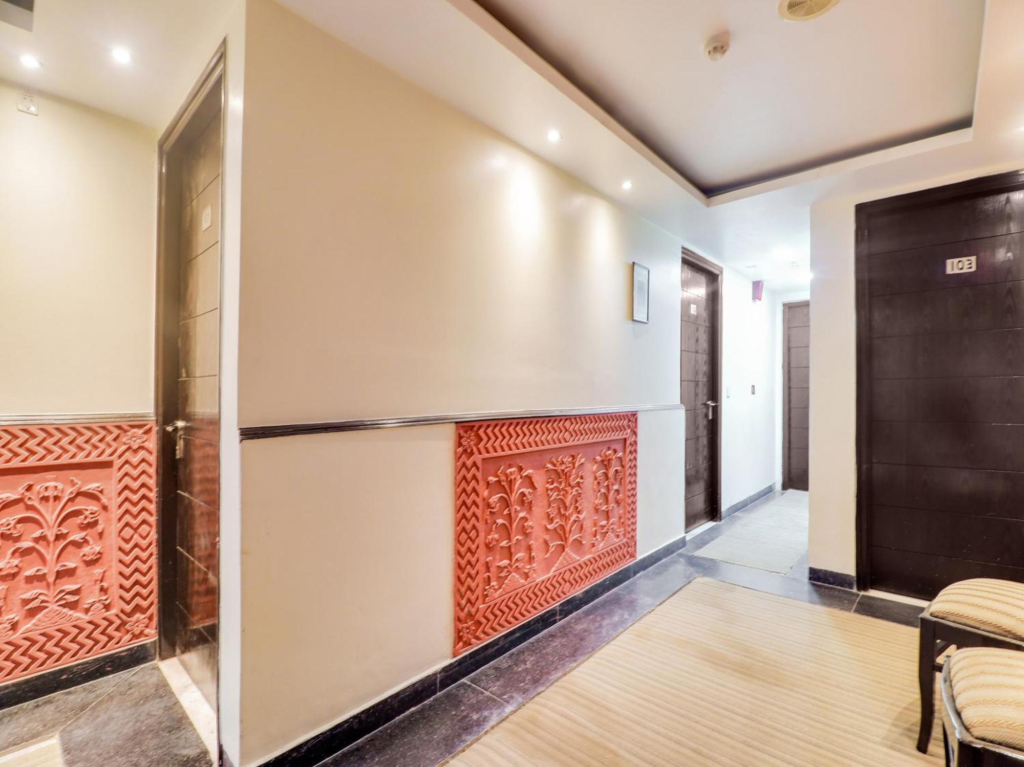 Oyo Flagship Hotel Rudra Palace Agra  Ngoại thất bức ảnh