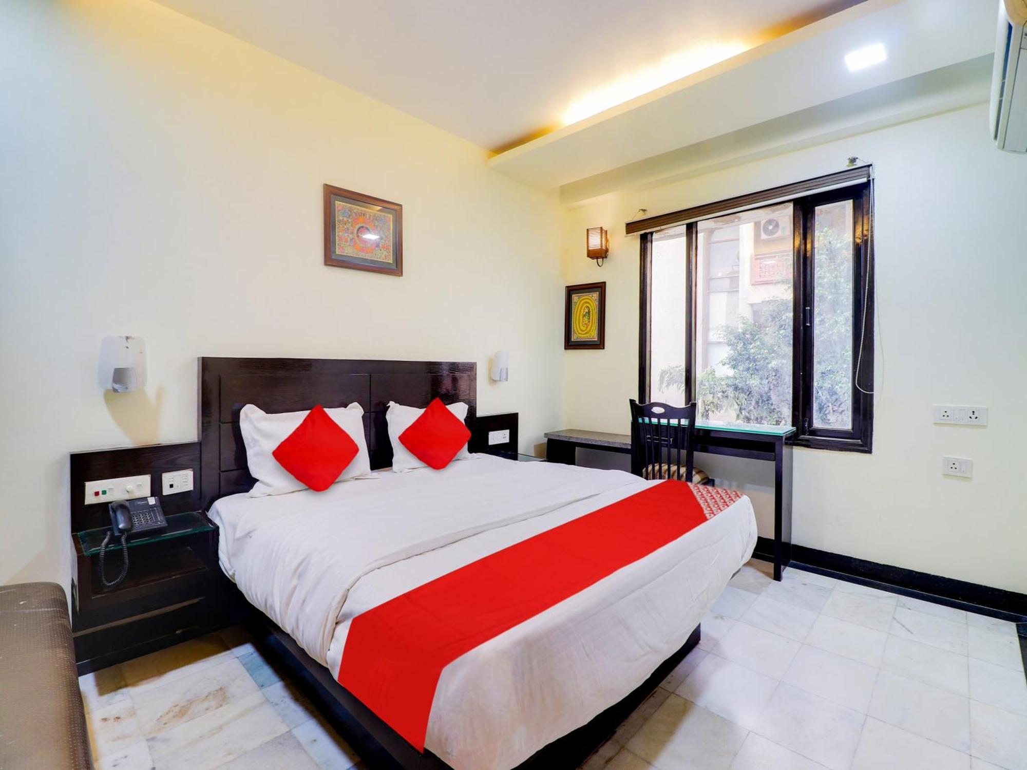 Oyo Flagship Hotel Rudra Palace Agra  Ngoại thất bức ảnh
