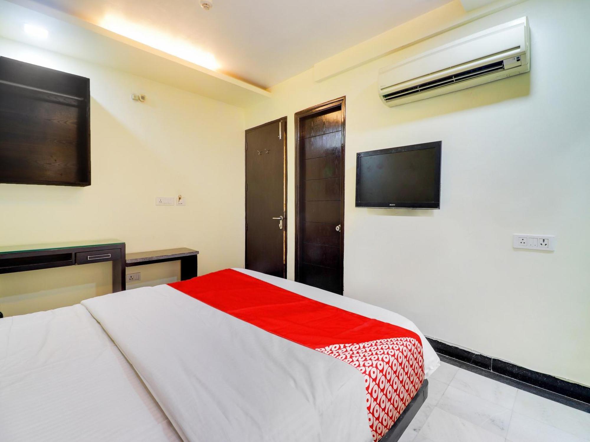 Oyo Flagship Hotel Rudra Palace Agra  Ngoại thất bức ảnh